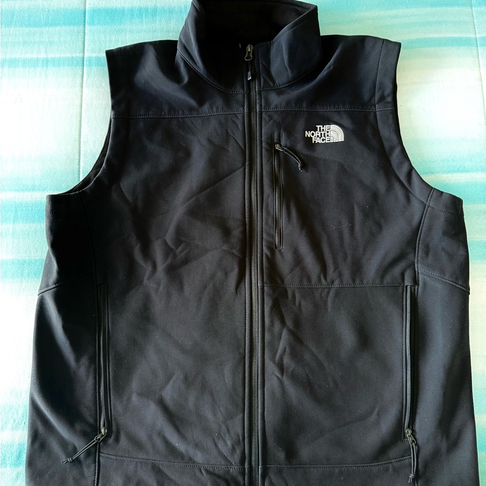 The North Face Men's Dark Vest with Logo